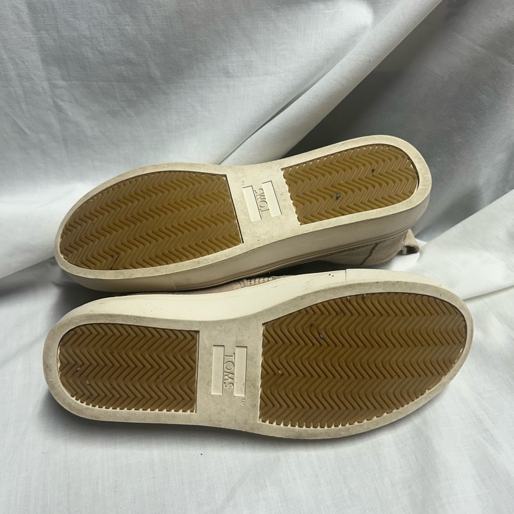 Toms Womens Bryce Beige Suede Slip On Shooties Shoes 6 - Picture 8 of 12